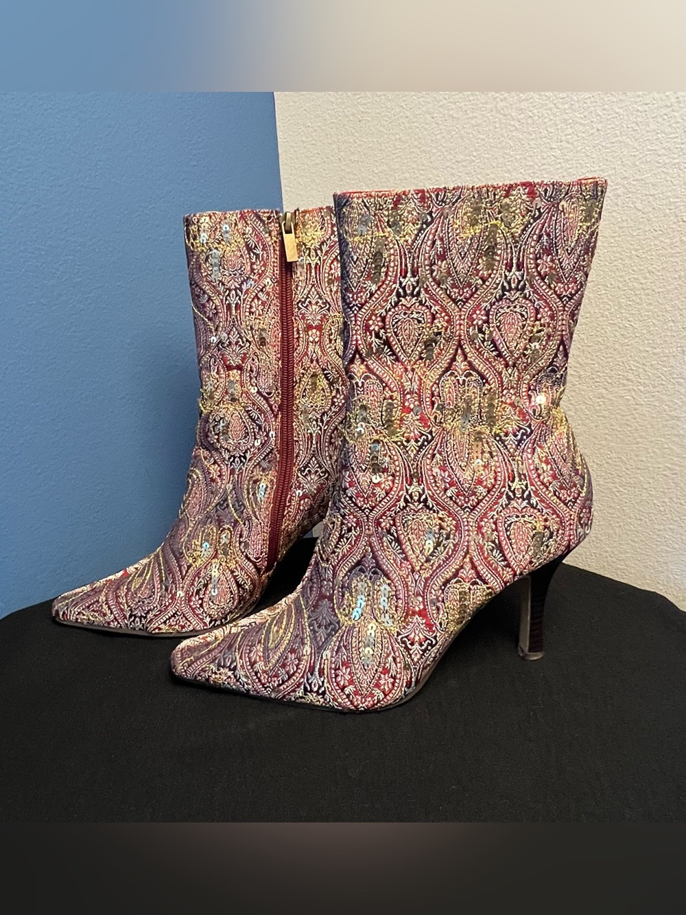 Anne Michelle Metallic Brocade, Stiletto Heel Boots w/ Sequins Wms Size 8
